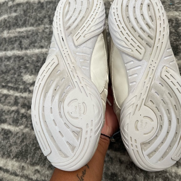 NFinity Evolution Cheer Shoes Size 5.5 - Picture 2 of 3